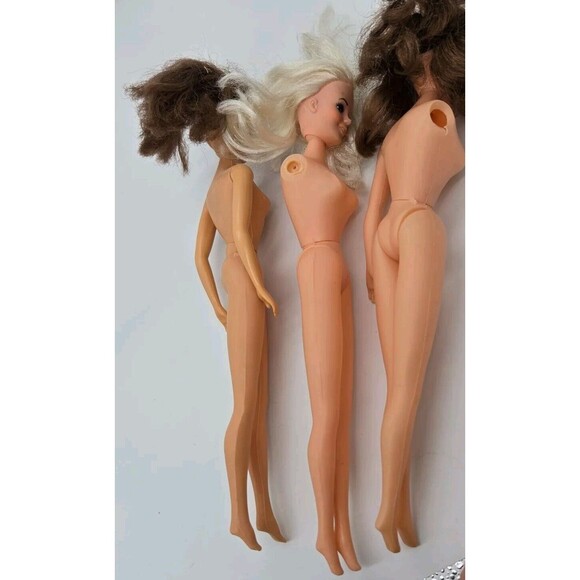 Vintage 1980s? Fashion Dolls Barbie Clone Lot Of 3 U.D.G.O. Inc. Plastic Dolls - Picture 8 of 16